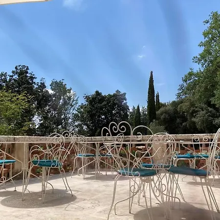 La Tour Mystique Bed & Breakfast