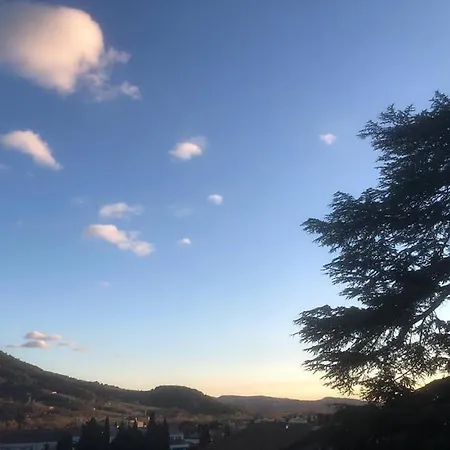 La Tour Mystique فندق مبيت وإفطار نييون
